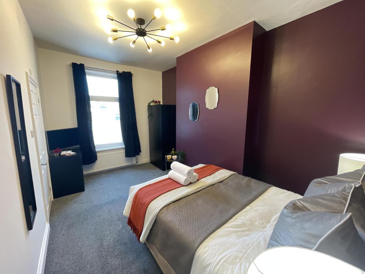 Comfy-Stays - Ocean Road South Shields Exterior photo